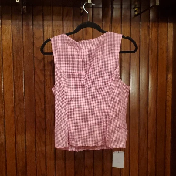 MORE TO COME SIZE MEDIUM Red Sleeveless Women's Top - Picture 2 of 11